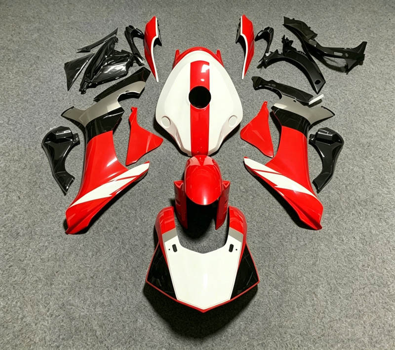 4 Kit carene nuove in ABS, ada - Model Kit Yamaha R1 recensione e prezzo
