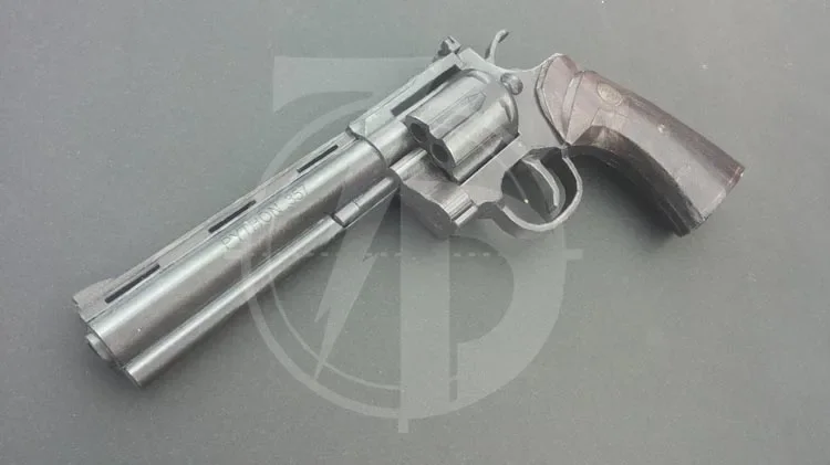 Modello 3D in Carta di Revolve - Model Kit Revolver recensione e prezzo