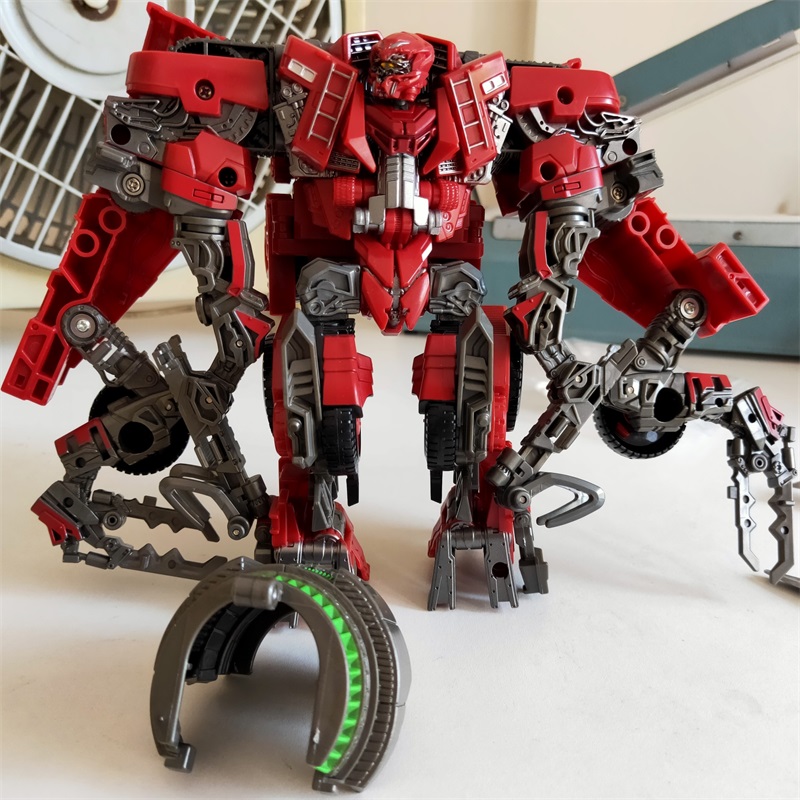 Trasformazione AOYI SS Sovracc - Model Kit Pacific Rim recensione e prezzo