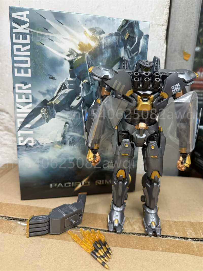 Neca Pacific Rim Figure Strike - Model Kit Pacific Rim recensione e prezzo